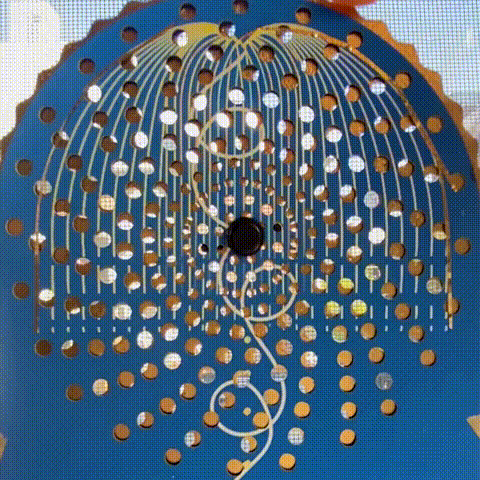 她用一张纸，就设计出年销10W册的书