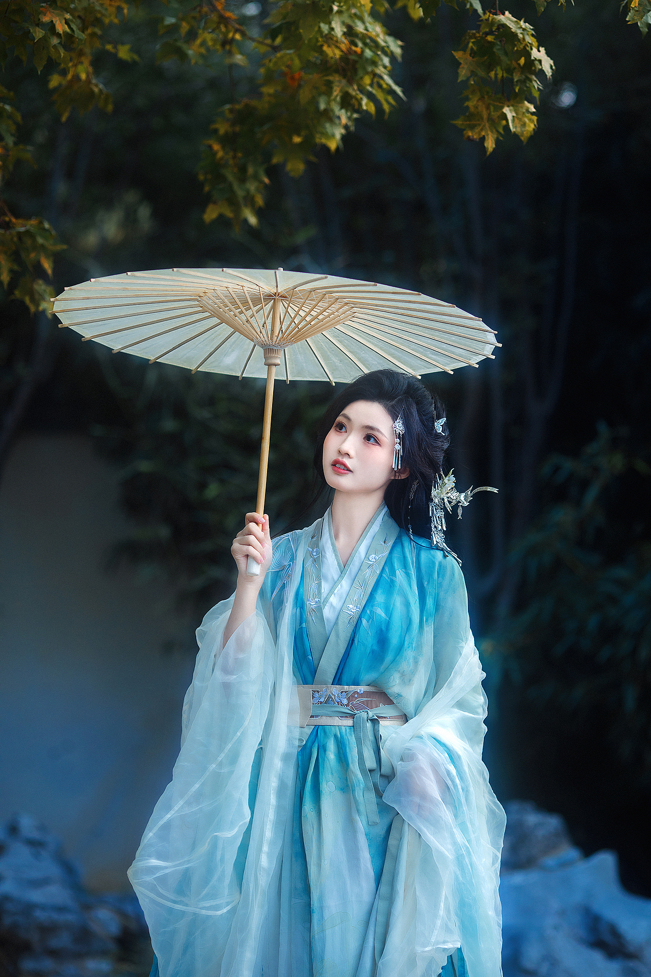 忽而已秋（图ZMzk5MjQ5MDE2） - 人像摄影 - 站酷设计师笔画年华原创素材 - 站酷ZCOOL