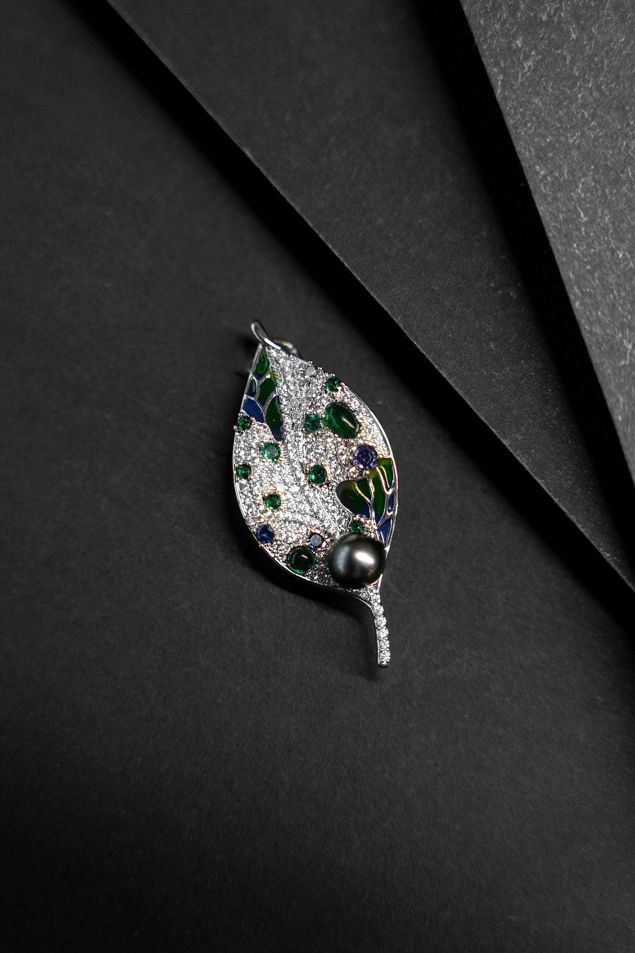 胸针产品摄影修图