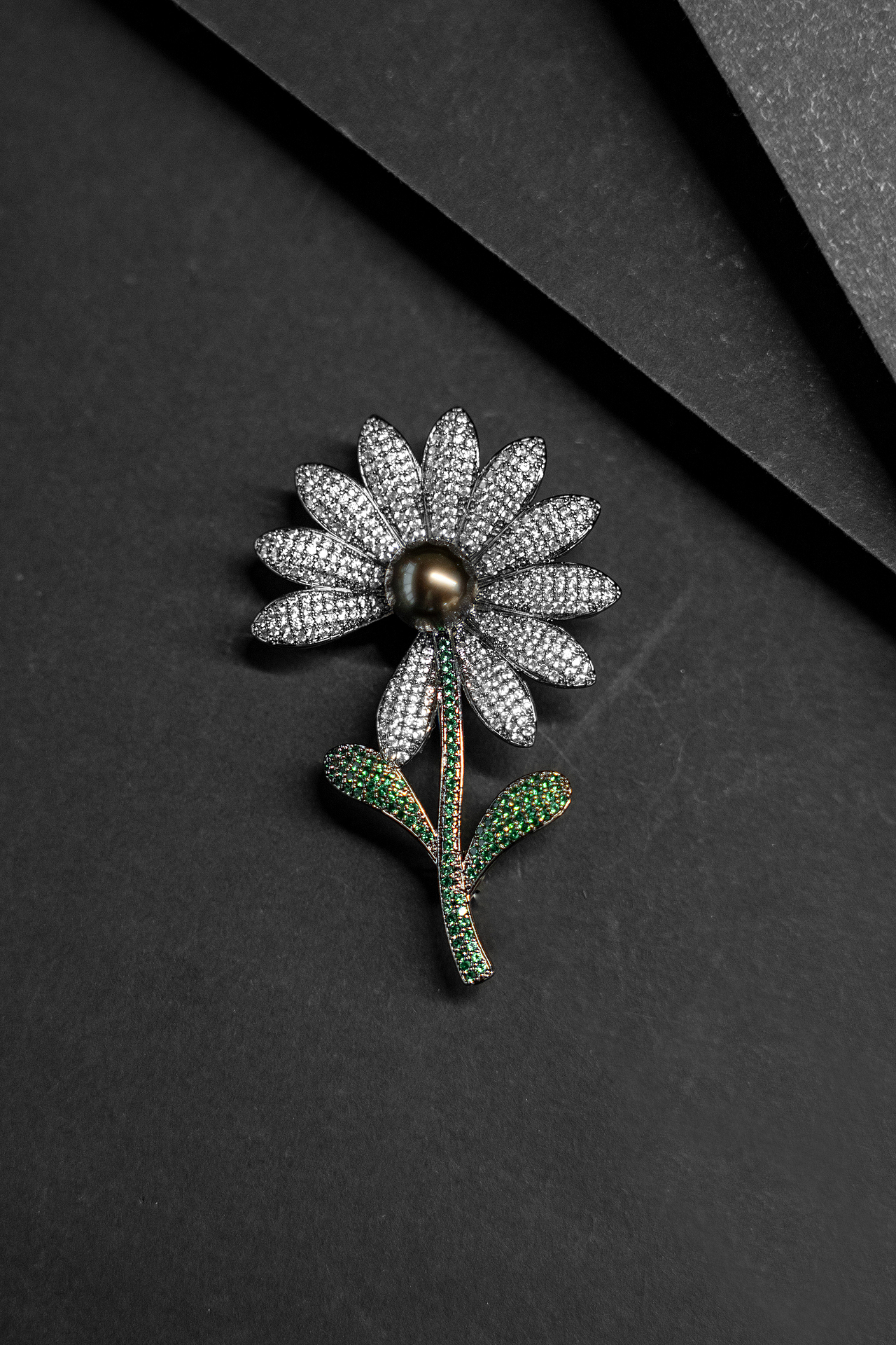 胸针产品摄影修图