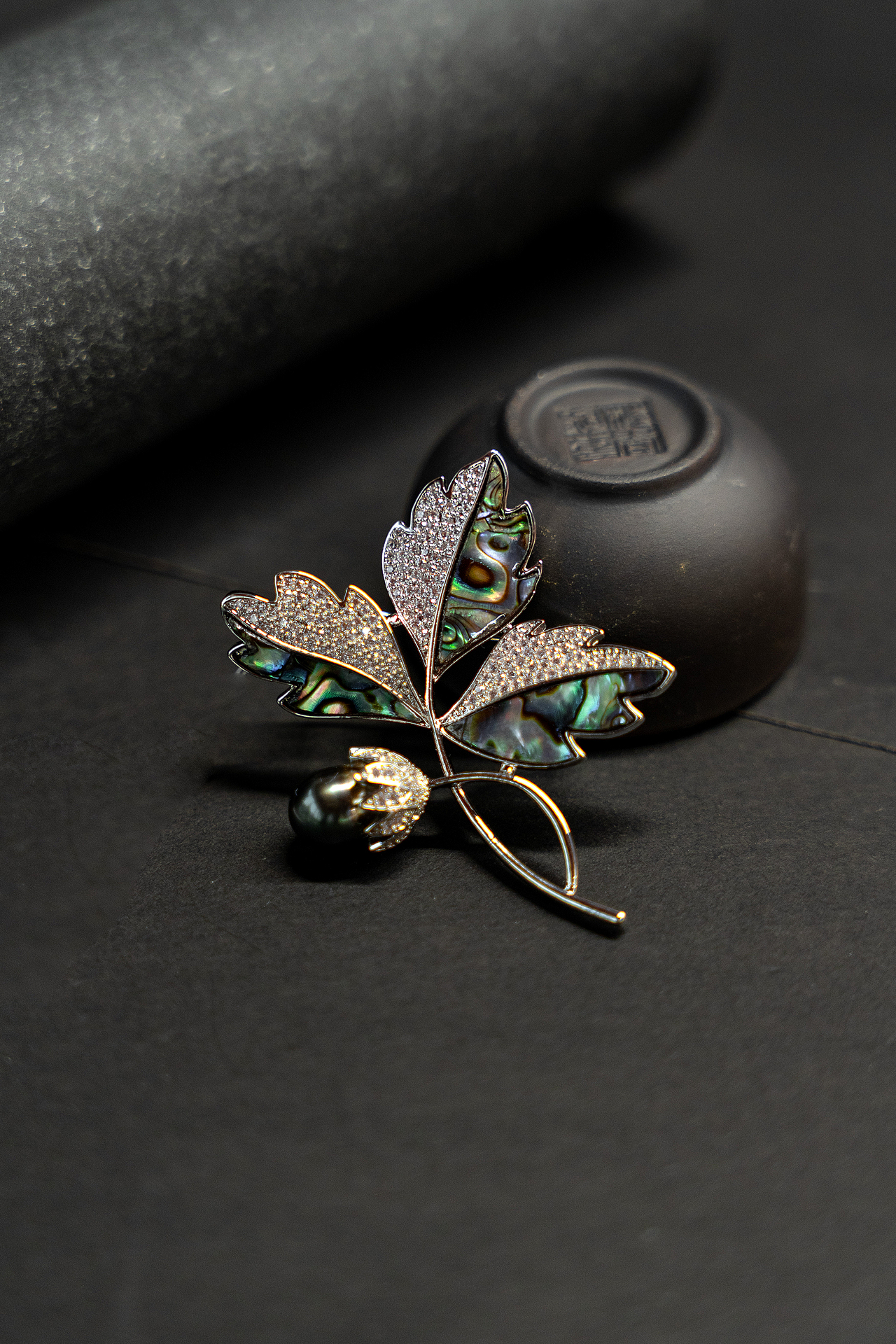 胸针产品摄影修图