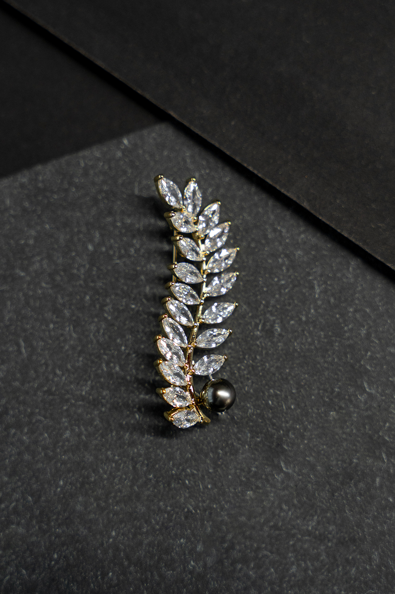 胸针产品摄影修图