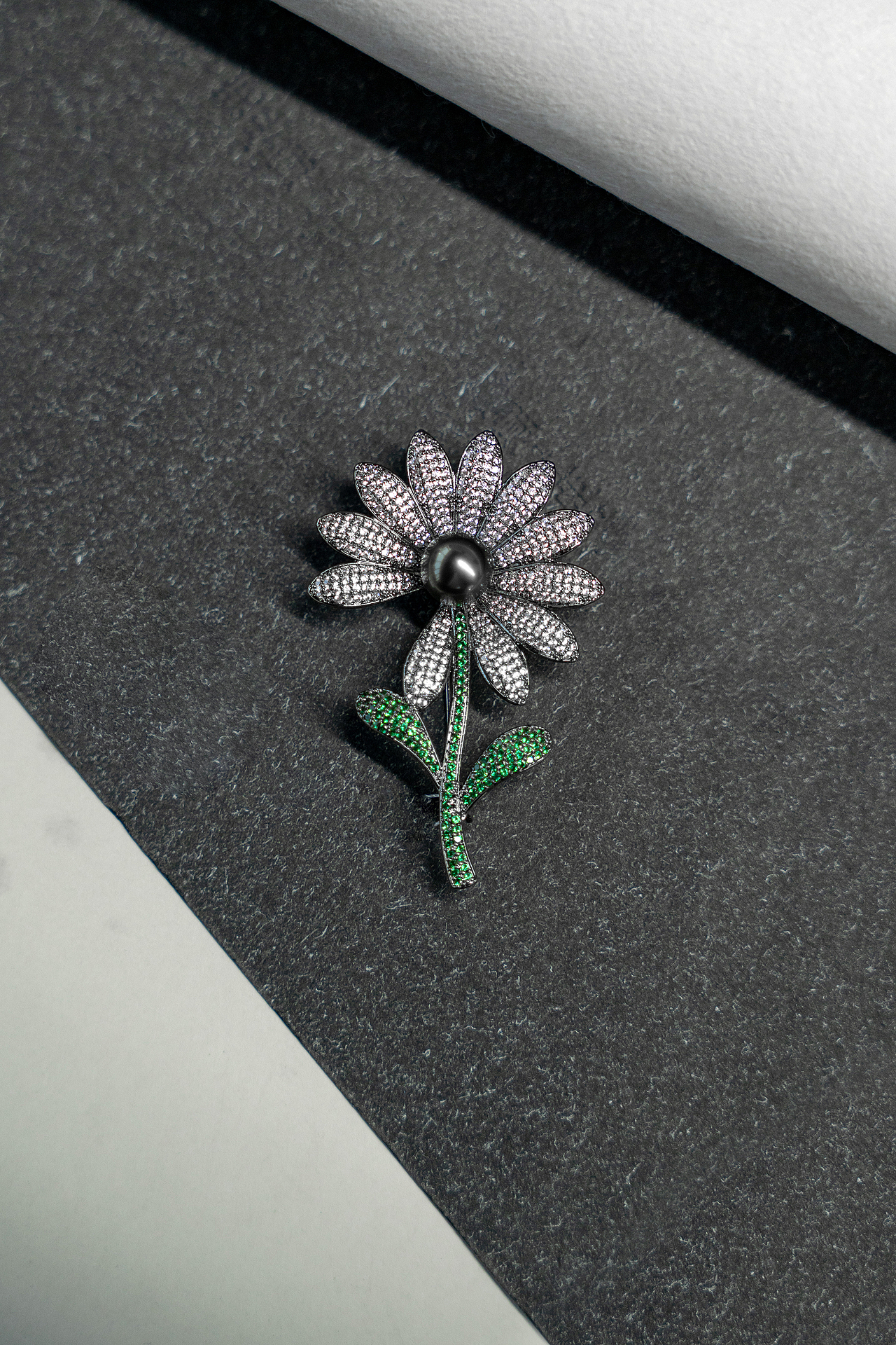 胸针产品摄影修图