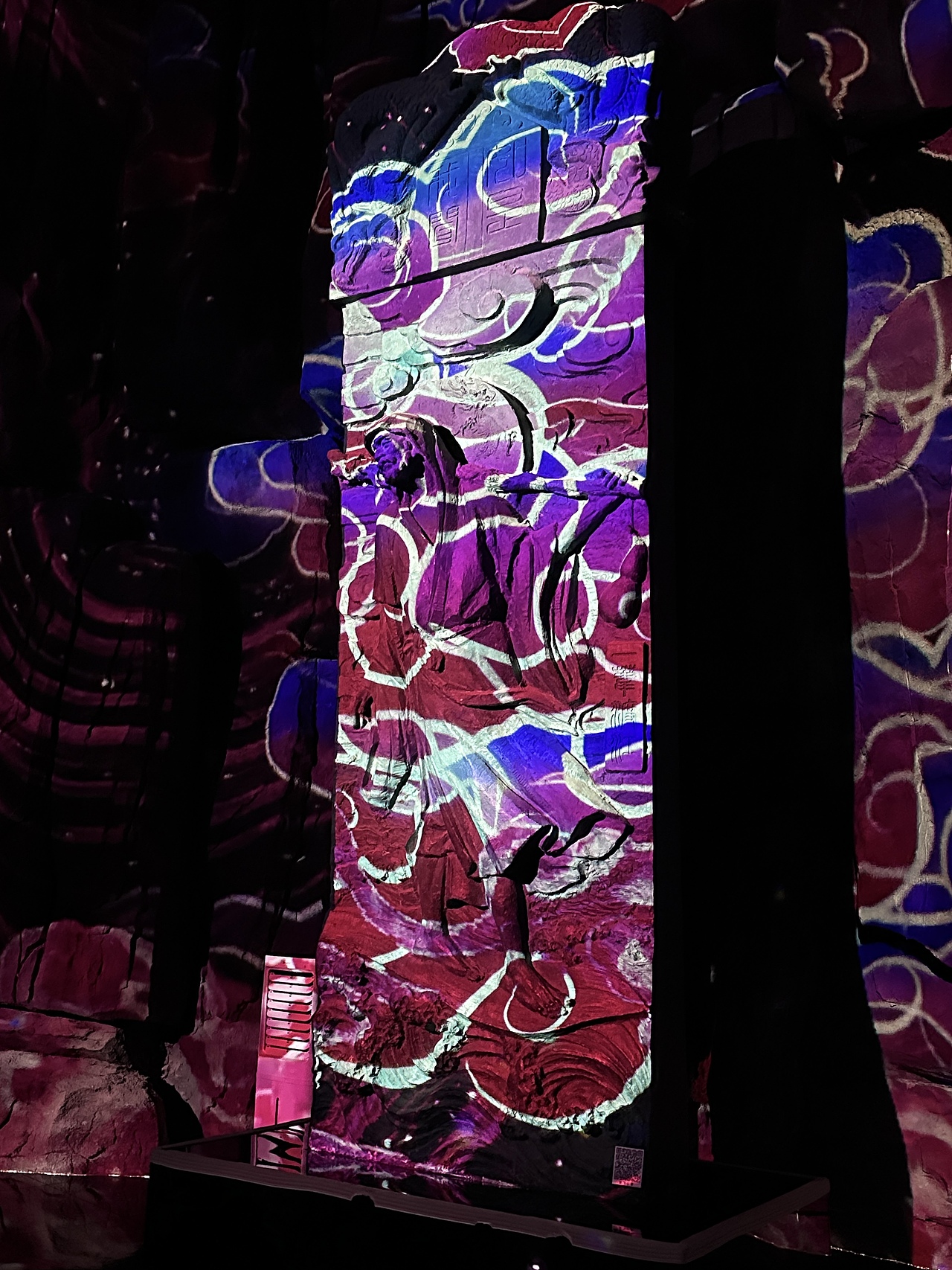 南京燕子矶达摩古洞光影秀，一场视觉盛宴（图ZMzk5MzA2NDQ0） - 风光摄影 - 站酷设计师小小兵之兵原创素材 - 站酷ZCOOL