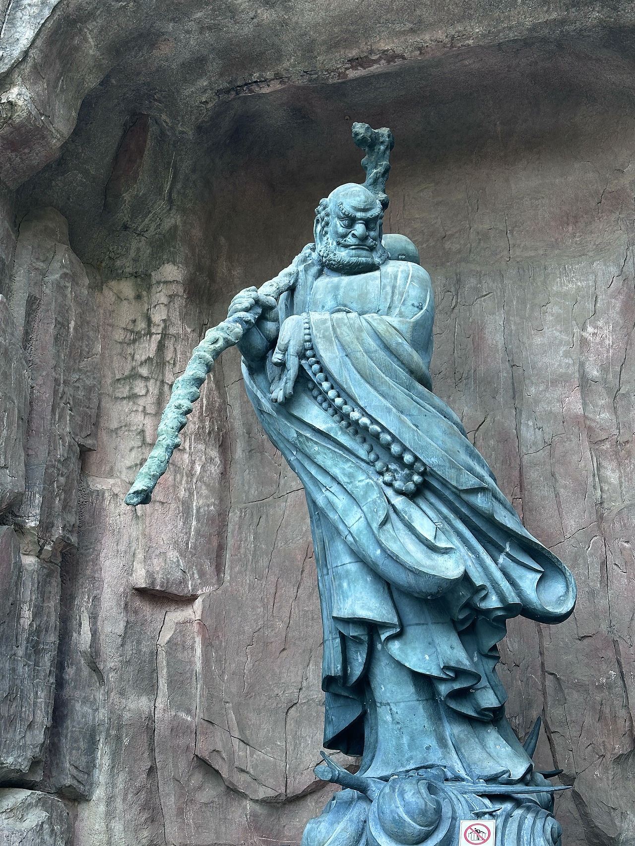 南京燕子矶达摩古洞光影秀，一场视觉盛宴（图ZMzk5MzA2NDIw） - 风光摄影 - 站酷设计师小小兵之兵原创素材 - 站酷ZCOOL