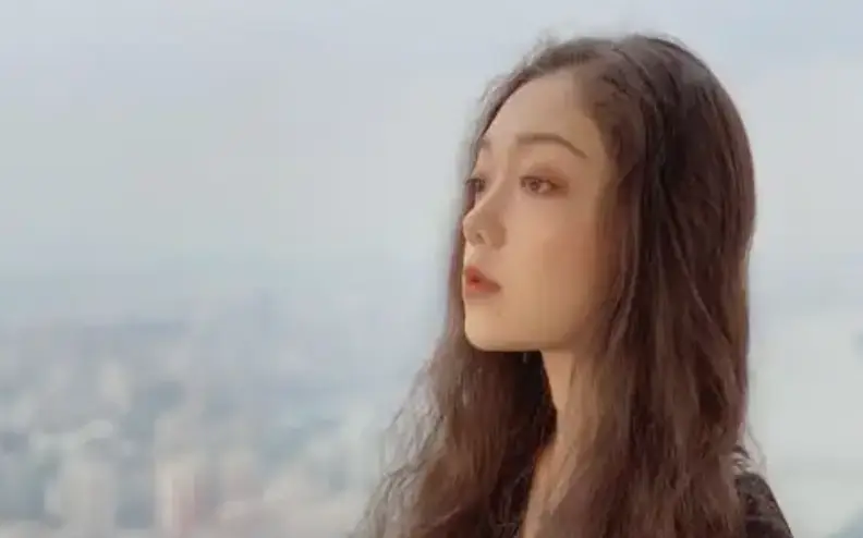 2025 干皮洗面奶推荐：告别紧绷拔干，这几款洗完自带水光感（图ZMTUyOTYwNDA=） - 评测 - 站酷设计师暴躁婕哥原创素材 - 站酷ZCOOL