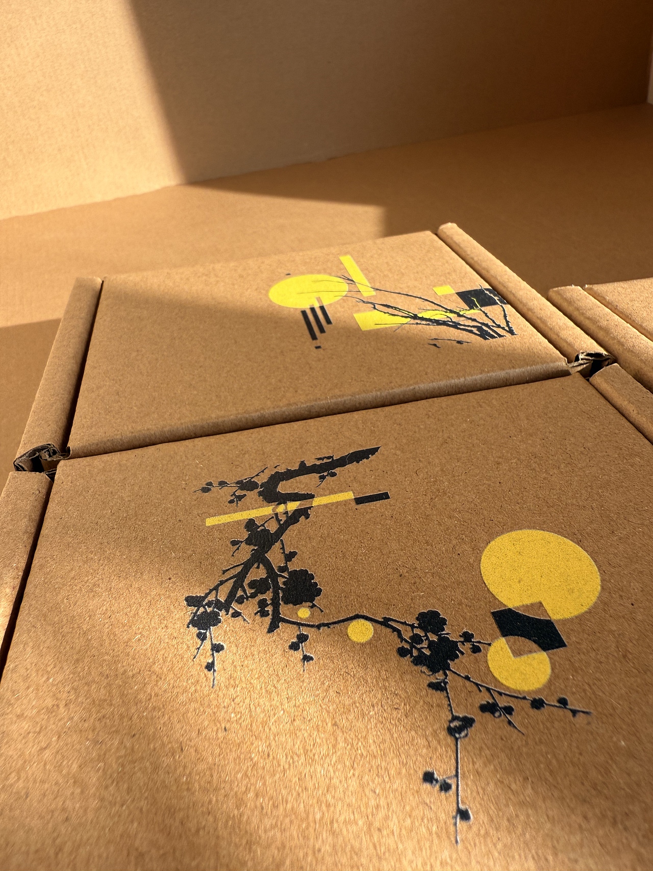 定制瓦楞礼盒,静默讲述您的中秋咖啡故事