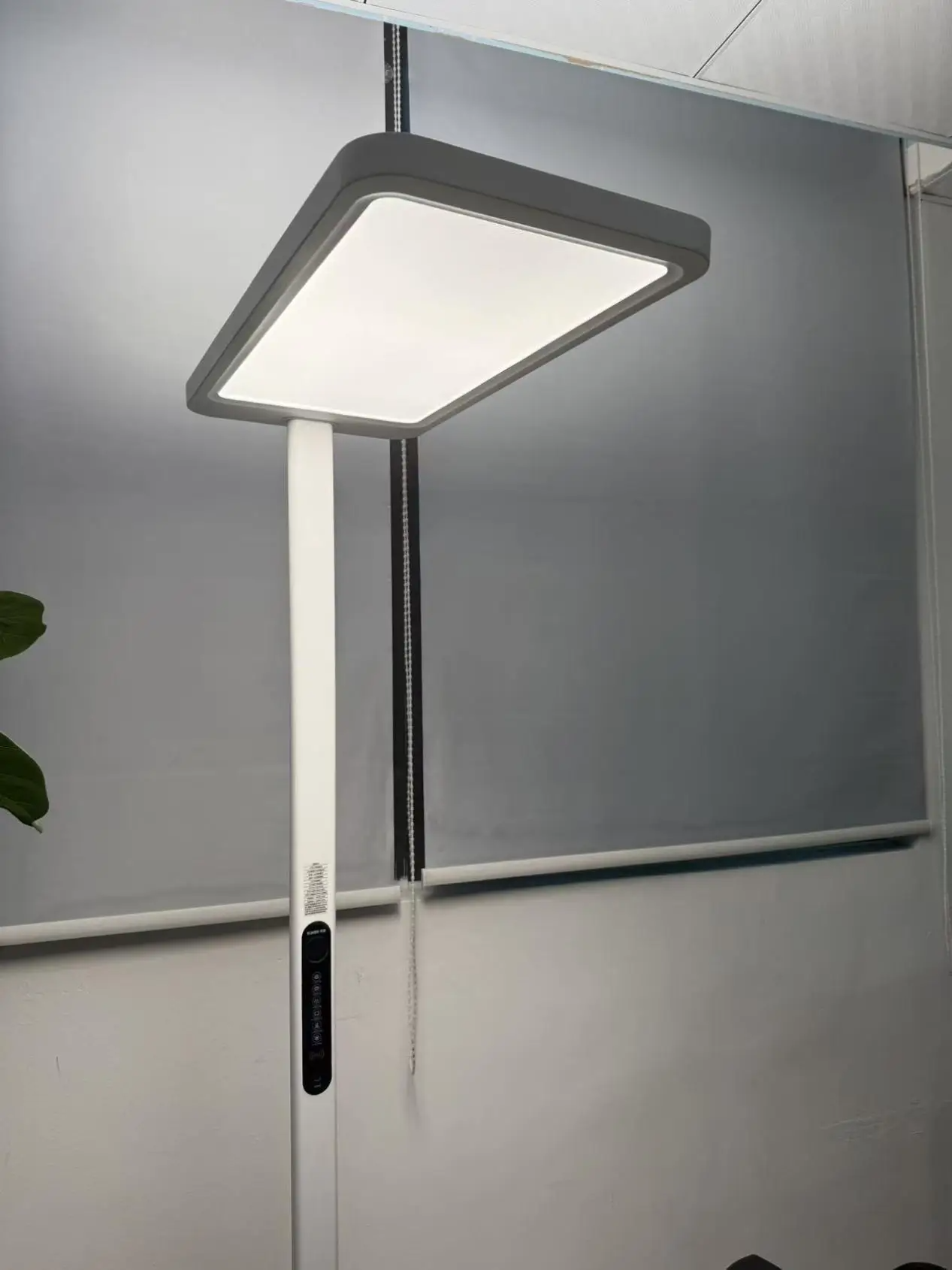 护眼落地灯什么牌子的好一点？知名落地灯品牌盘点，直接闭眼冲（图ZMTUyOTcwNDQ=） - 评测 - 站酷设计师Z488115952原创素材 - 站酷ZCOOL