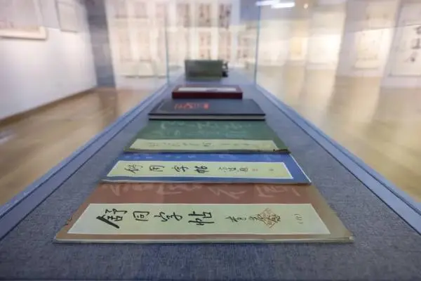 “笔阵横扫——舒同120周年诞辰书法文献展”暨学术交流会在上海推出（图ZMTUyOTkzNzI=） - 资讯 - 站酷设计师壹号观察原创素材 - 站酷ZCOOL