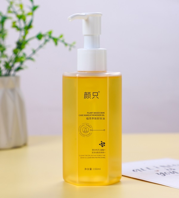 唇眼全脸通用卸妆产品2025实测特辑：从温和度到卸妆力，这5款卸妆油水凭什么脱颖而出（图ZMTUzMDAxMjQ=） - 评测 - 站酷设计师究极设计达人原创素材 - 站酷ZCOOL