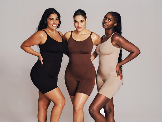 为跨境电商品牌lilylove 拍摄的形象片