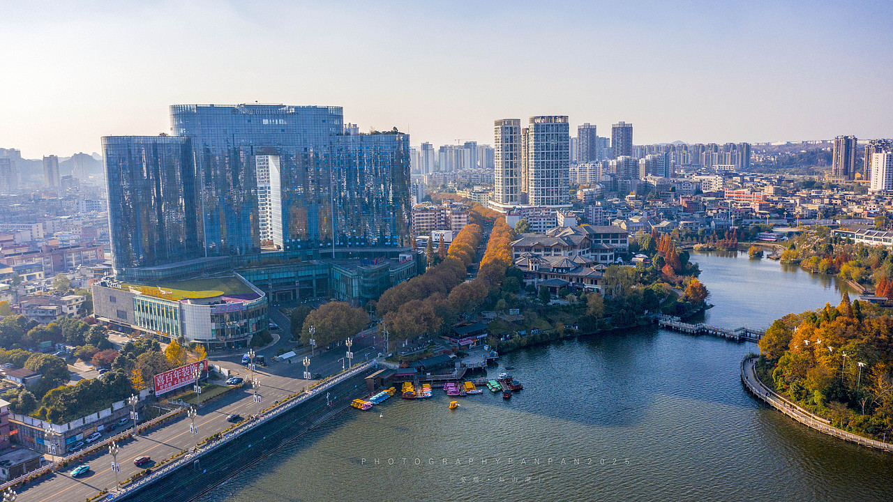 可秋风一吹,便处处有了回响。