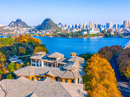 可秋風(fēng)一吹，便處處有了回響。