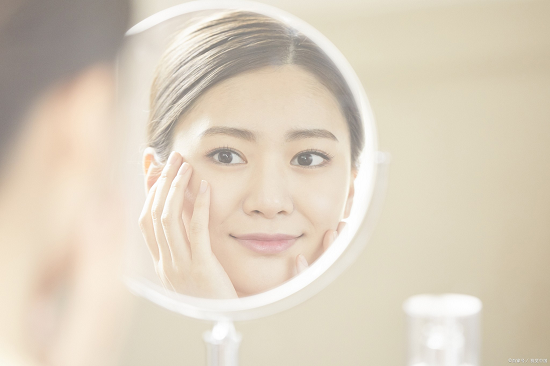 2025实测补水面膜排行：10 款闭眼入不踩雷，哪款急救补水快、温和无刺激？