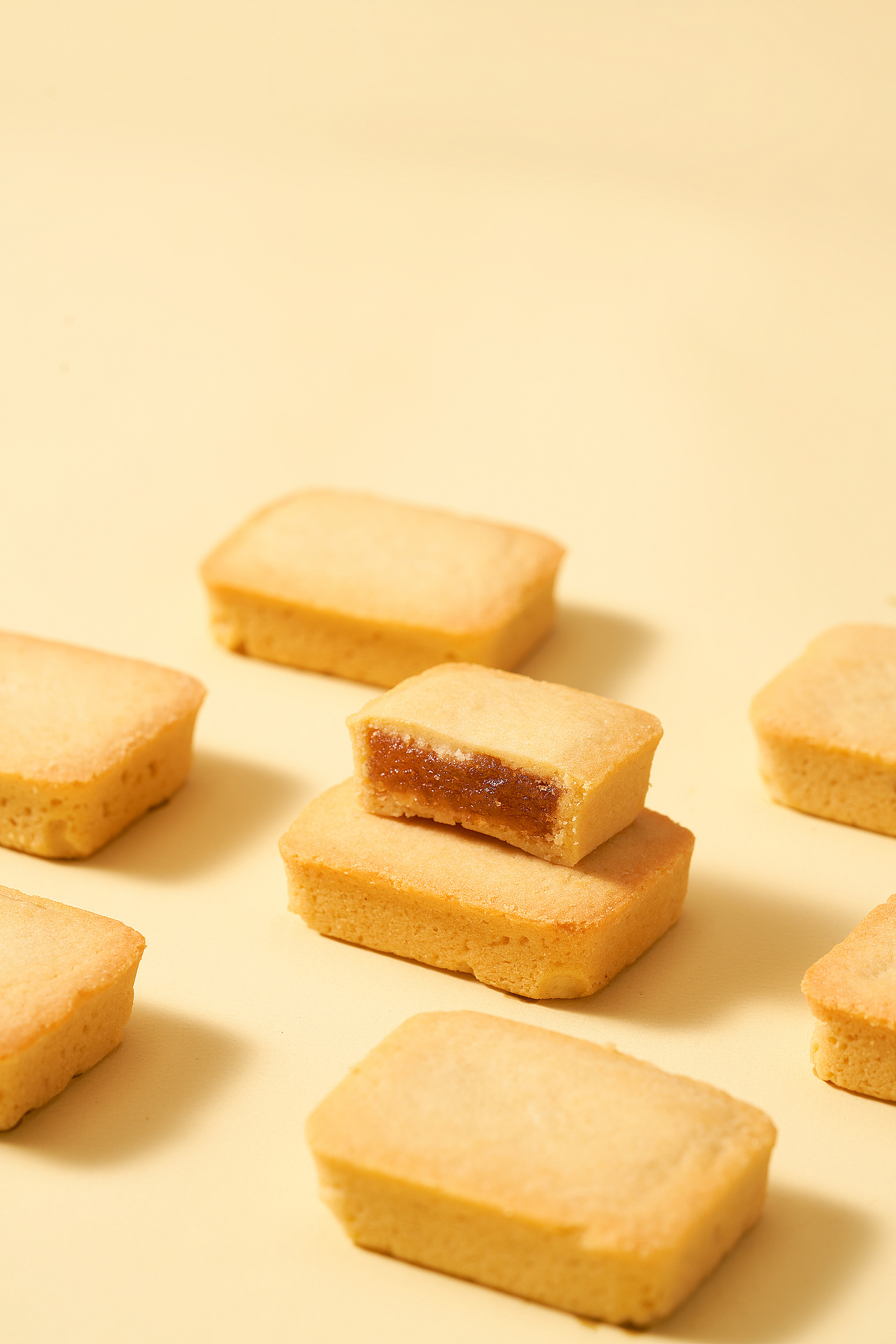 凤梨酥-徐福记（图ZMzk5NTY1MjI4） - 产品摄影 - 站酷设计师双排大虾子原创素材 - 站酷ZCOOL