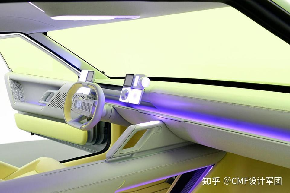现代Concept Three概念车发布，内饰应用泡沫铝，CMF设计欣赏（图ZMTUzMTM0MDA=） - 资讯 - 站酷设计师CMF设计军团原创素材 - 站酷ZCOOL