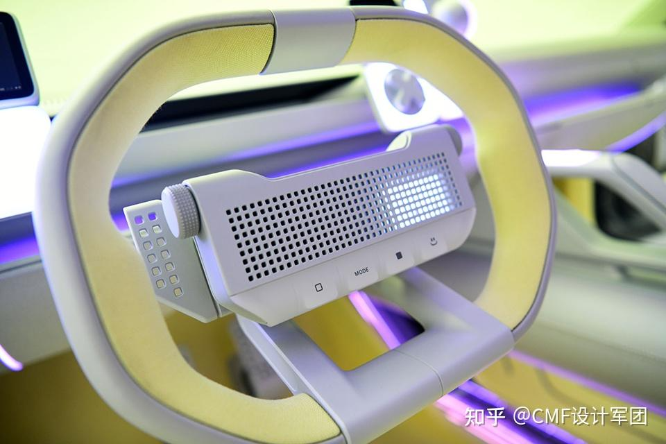现代Concept Three概念车发布，内饰应用泡沫铝，CMF设计欣赏（图ZMTUzMTM0NjQ=） - 资讯 - 站酷设计师CMF设计军团原创素材 - 站酷ZCOOL