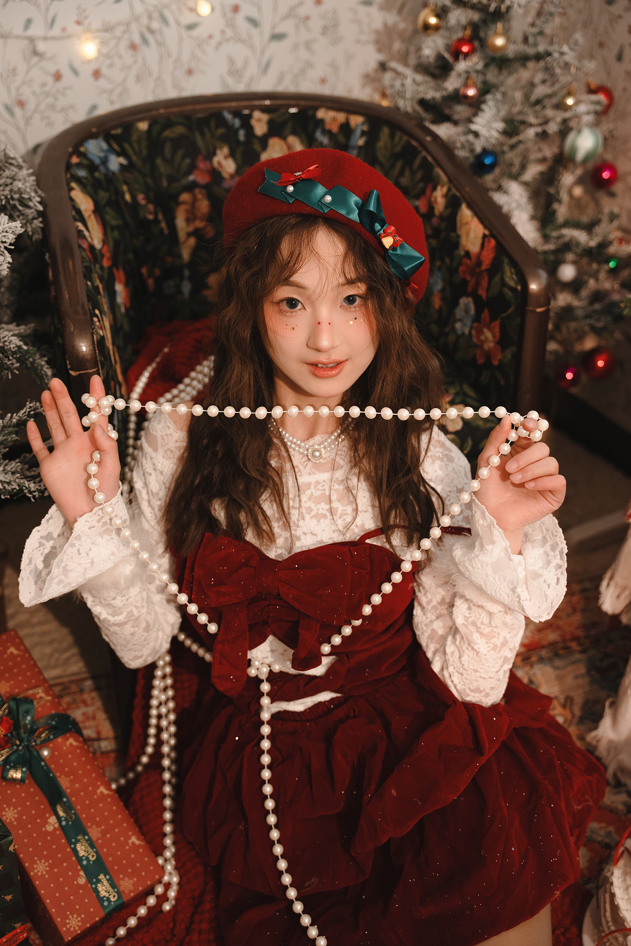 圣诞室内人像（图ZMzk5NzA0MjY0） - 人像摄影 - 站酷设计师AIERS052894原创素材 - 站酷ZCOOL