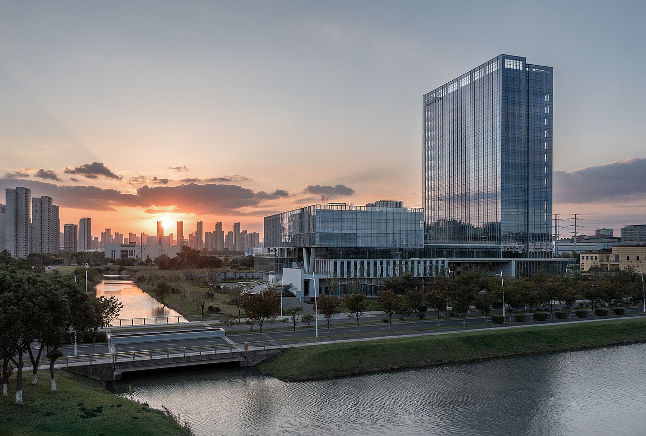 卓品智能科技无锡总部大楼（图ZMzk5NzI3MTE2） - 环境/建筑摄影 - 站酷设计师景雄建筑摄影原创素材 - 站酷ZCOOL