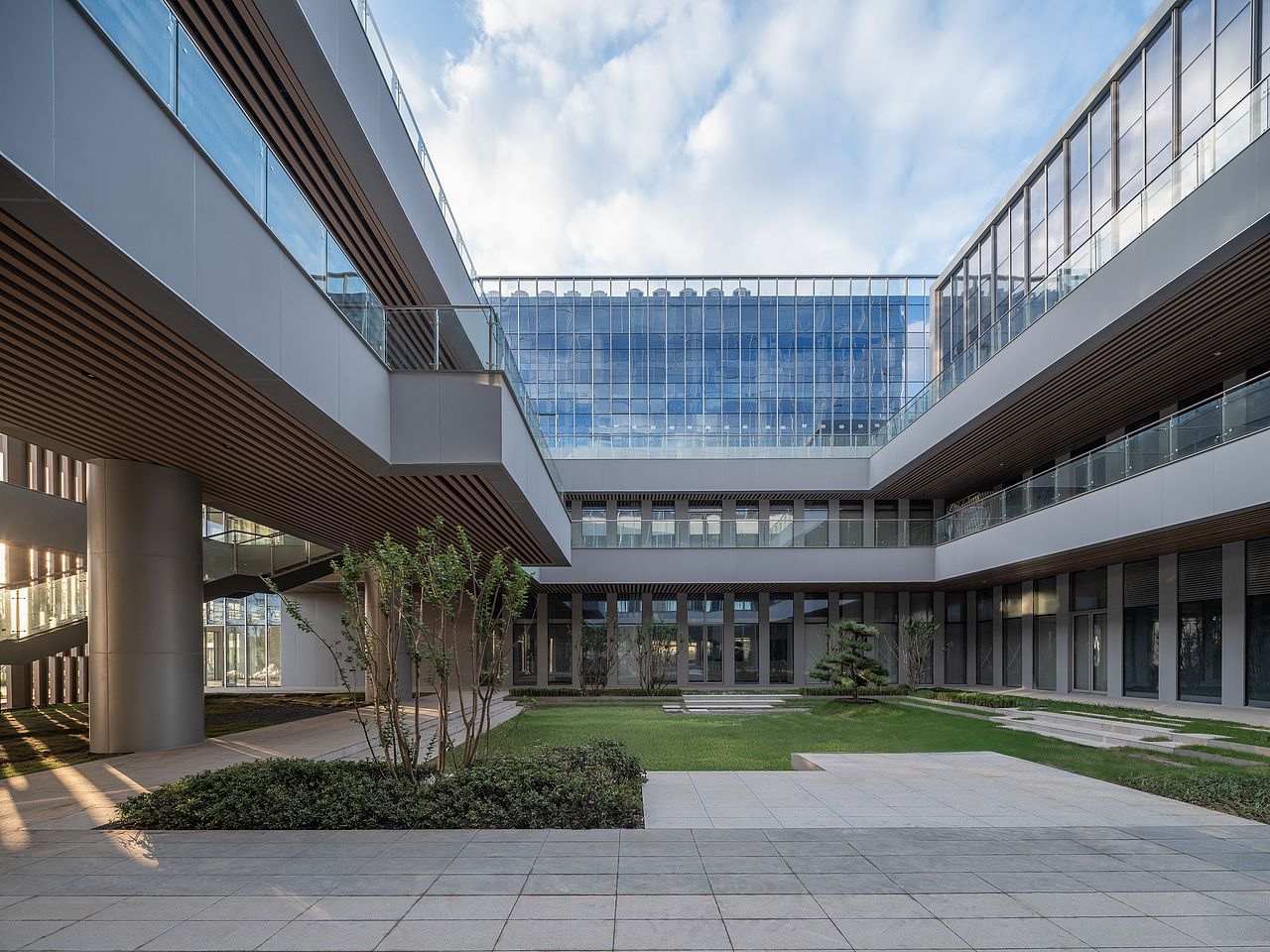 卓品智能科技无锡总部大楼（图ZMzk5NzI3MTky） - 环境/建筑摄影 - 站酷设计师景雄建筑摄影原创素材 - 站酷ZCOOL