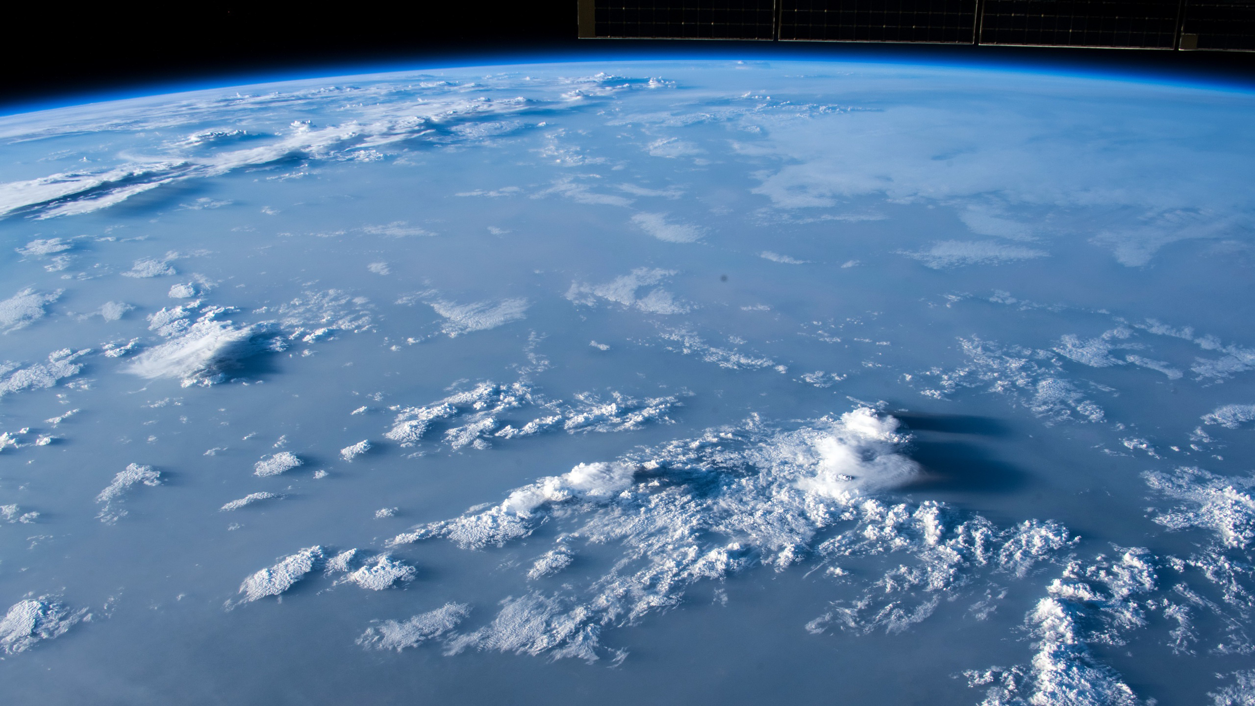 活在零下三度的个人主页（封面预览） - 主页封面设置 - 站酷设计师活在零下三度原创素材 - 站酷ZCOOL