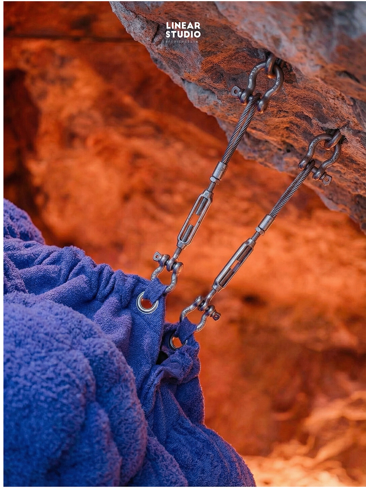 山崖间的“绒云秘境”：藏在岩壁里的温柔宇宙（图ZMzk5Nzk3Njgw） - 建筑/空间 - 站酷设计师许铭轩Eddie原创素材 - 站酷ZCOOL