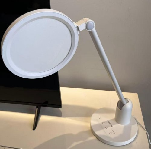 护眼台灯品牌十大排名榜单来了！精选十款热销护眼灯，好用不贵！