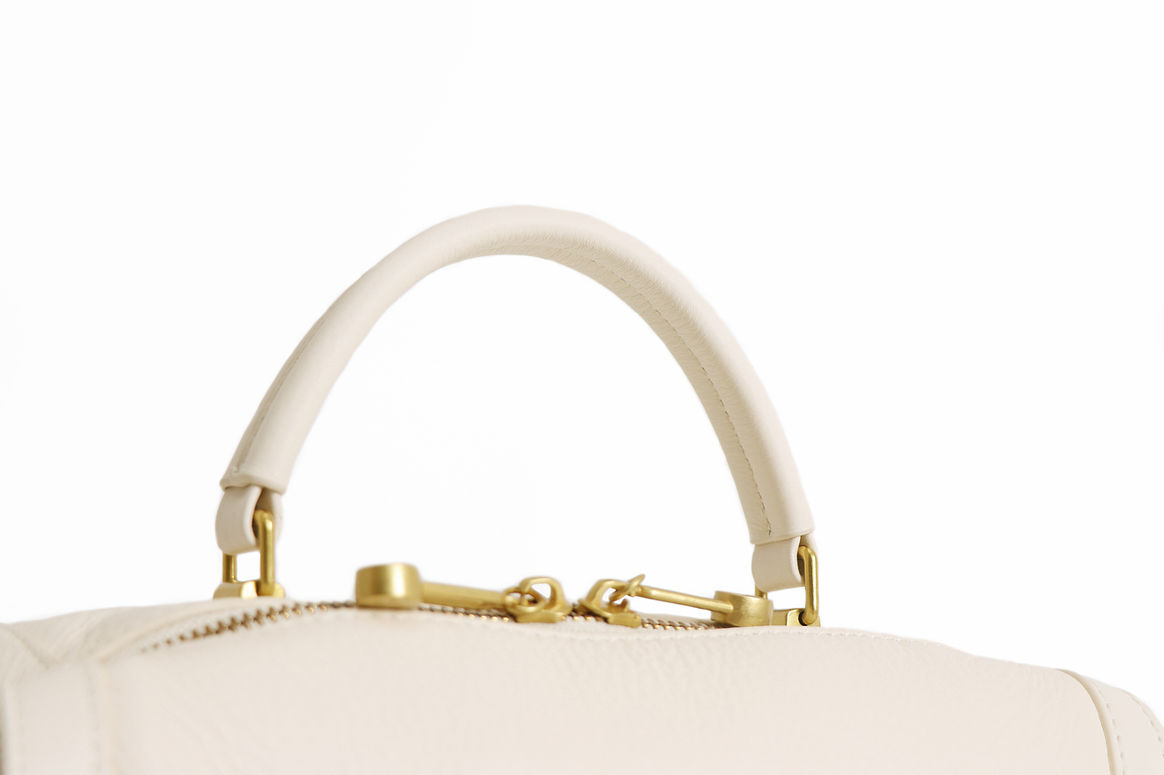 皮质 高奢 极简 斜挎包实拍系列