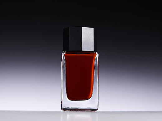 静物摄影入门:用光影让小墨瓶变质感单品