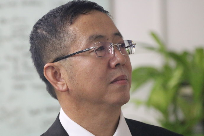 刘宏伟《春水流》《果然》书号双喜临门—诗集《我心碎了》由中国开明文教出版社出版（图ZMTUzMjY1OTY=） - 资讯 - 站酷设计师站长资讯原创素材 - 站酷ZCOOL