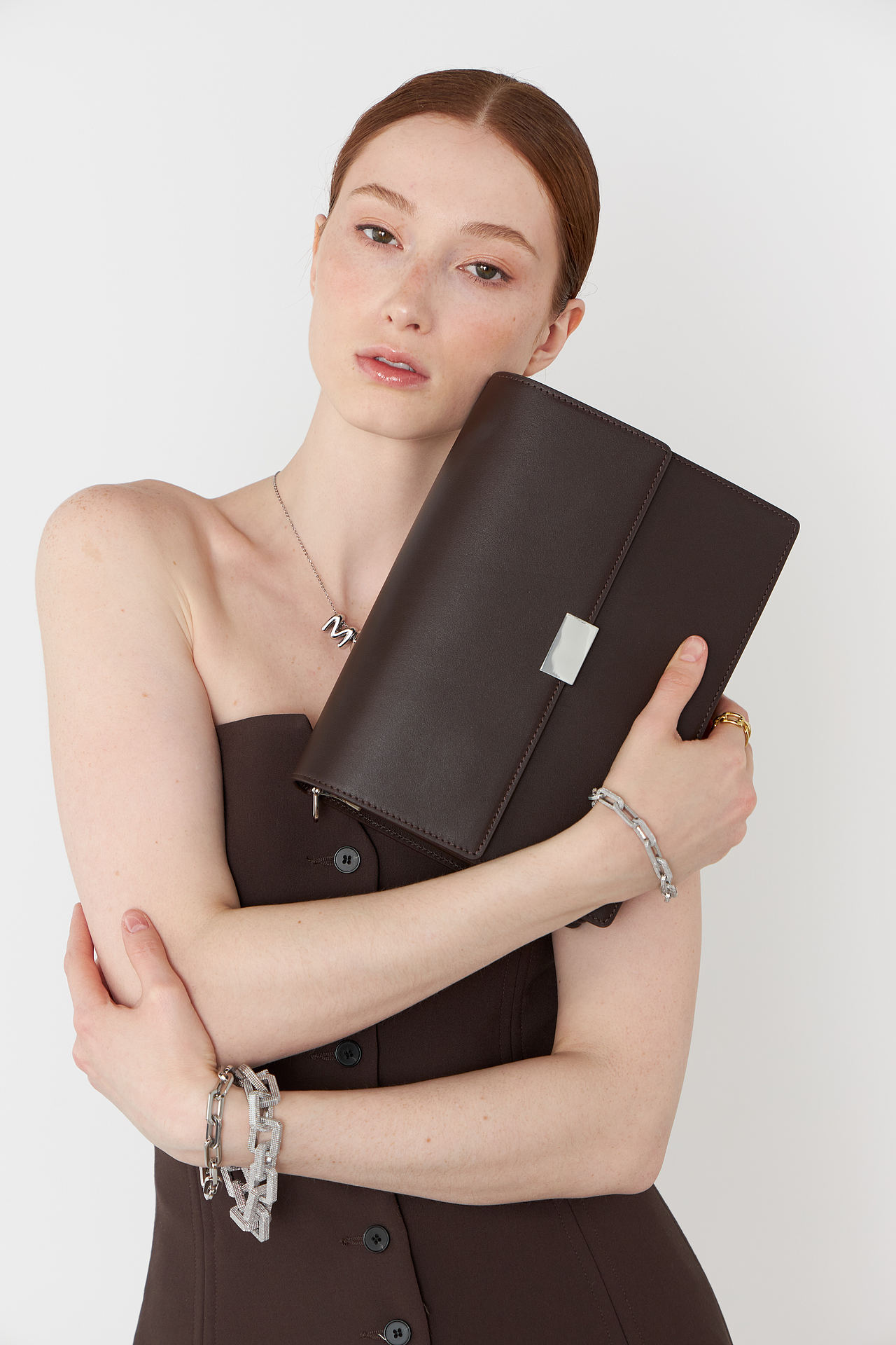 外模 超模 箱包拍摄 时尚感 大牌 高级 有气场 中大淑