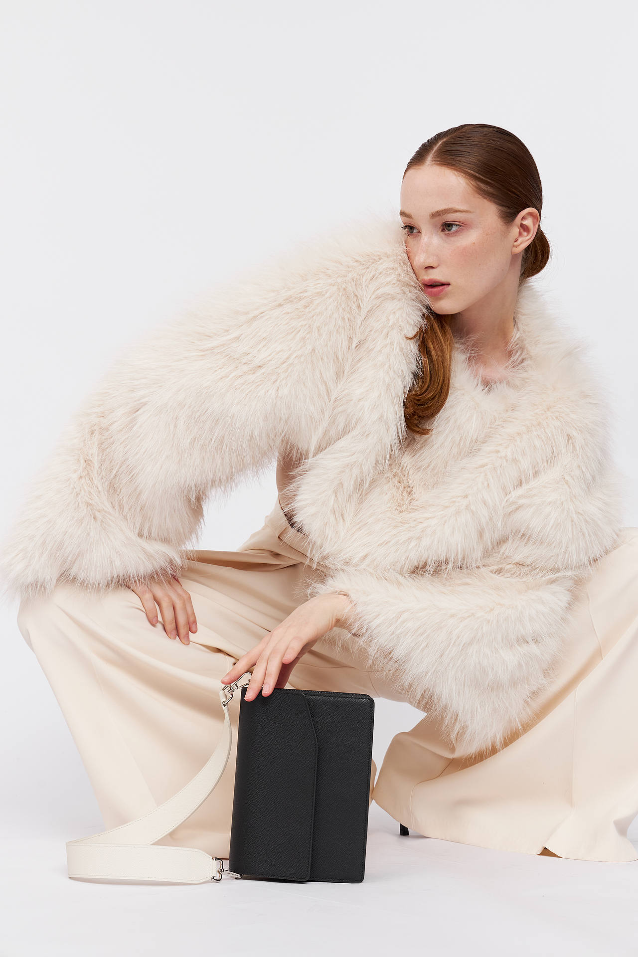 外模 超模 箱包拍摄 时尚感 大牌 高级 有气场 中大淑