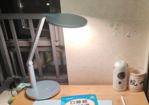 学生护眼台灯哪个品牌比较好用？精选好用年度护眼灯出炉，值得收藏