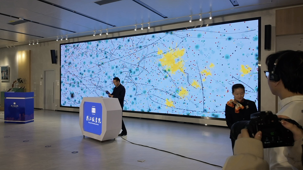 我们用雷达让人群创作了一幅版画!