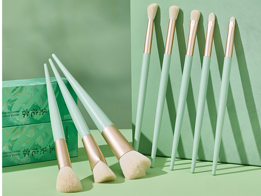 玉黛花容化妆套刷拍摄