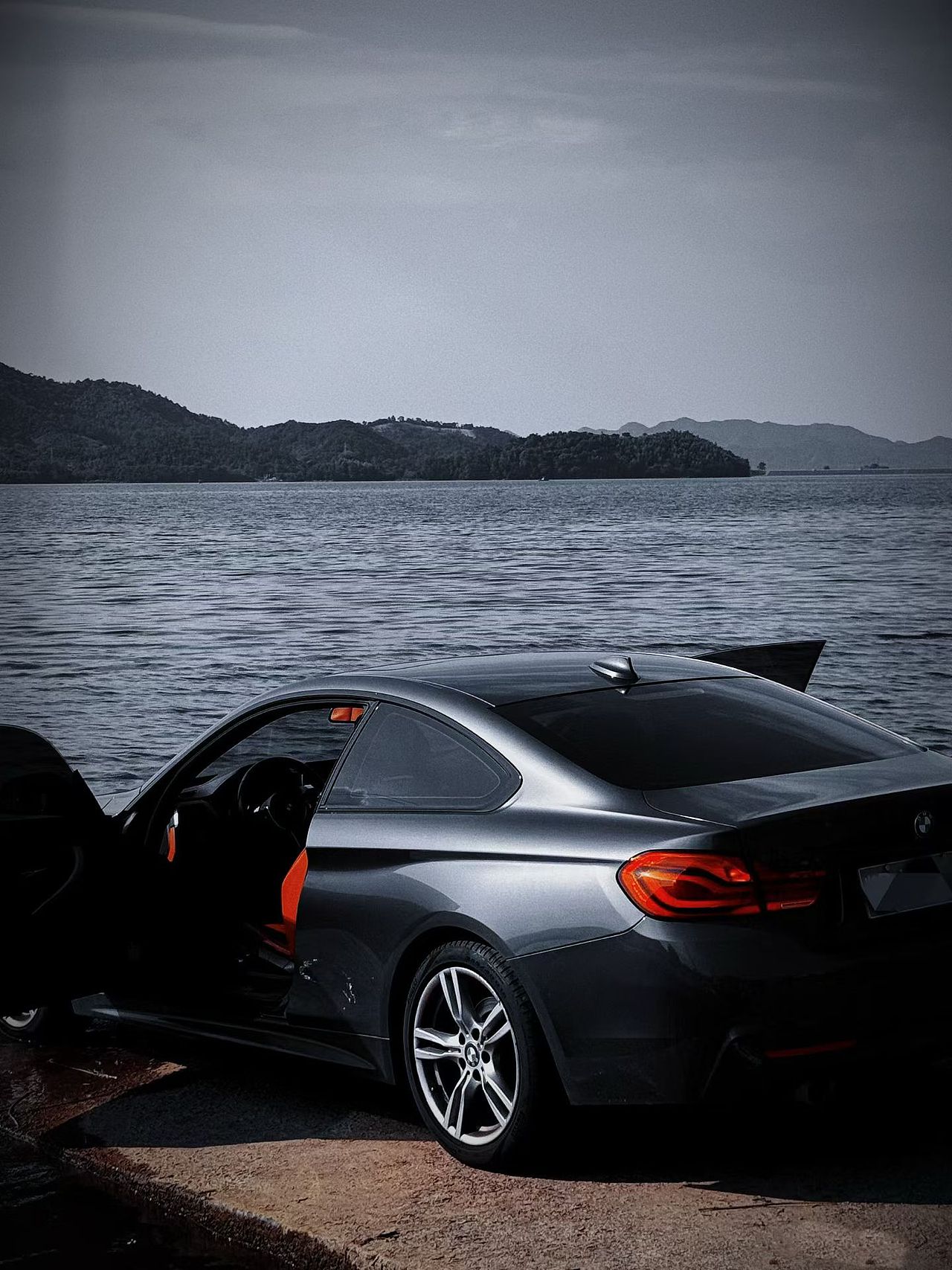 一人一车一战靴黑海行动（图ZNDAwMDkxNDEy） - 其他摄影 - 站酷设计师别人笑我太疯颠啊原创素材 - 站酷ZCOOL