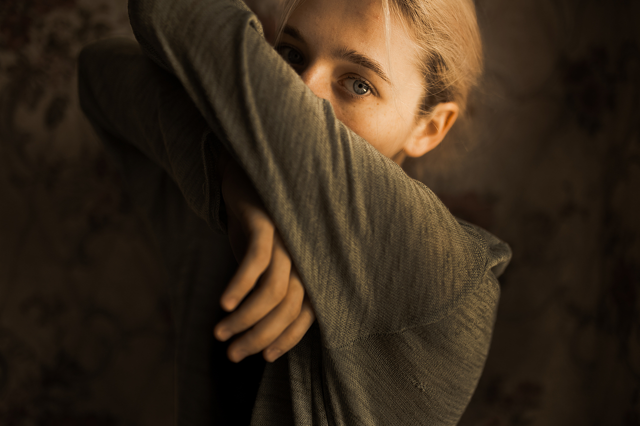 油画风人像后期作业4（图ZNDAwMTExODEy） - 其他平面 - 站酷设计师爱摄扬扬原创素材 - 站酷ZCOOL