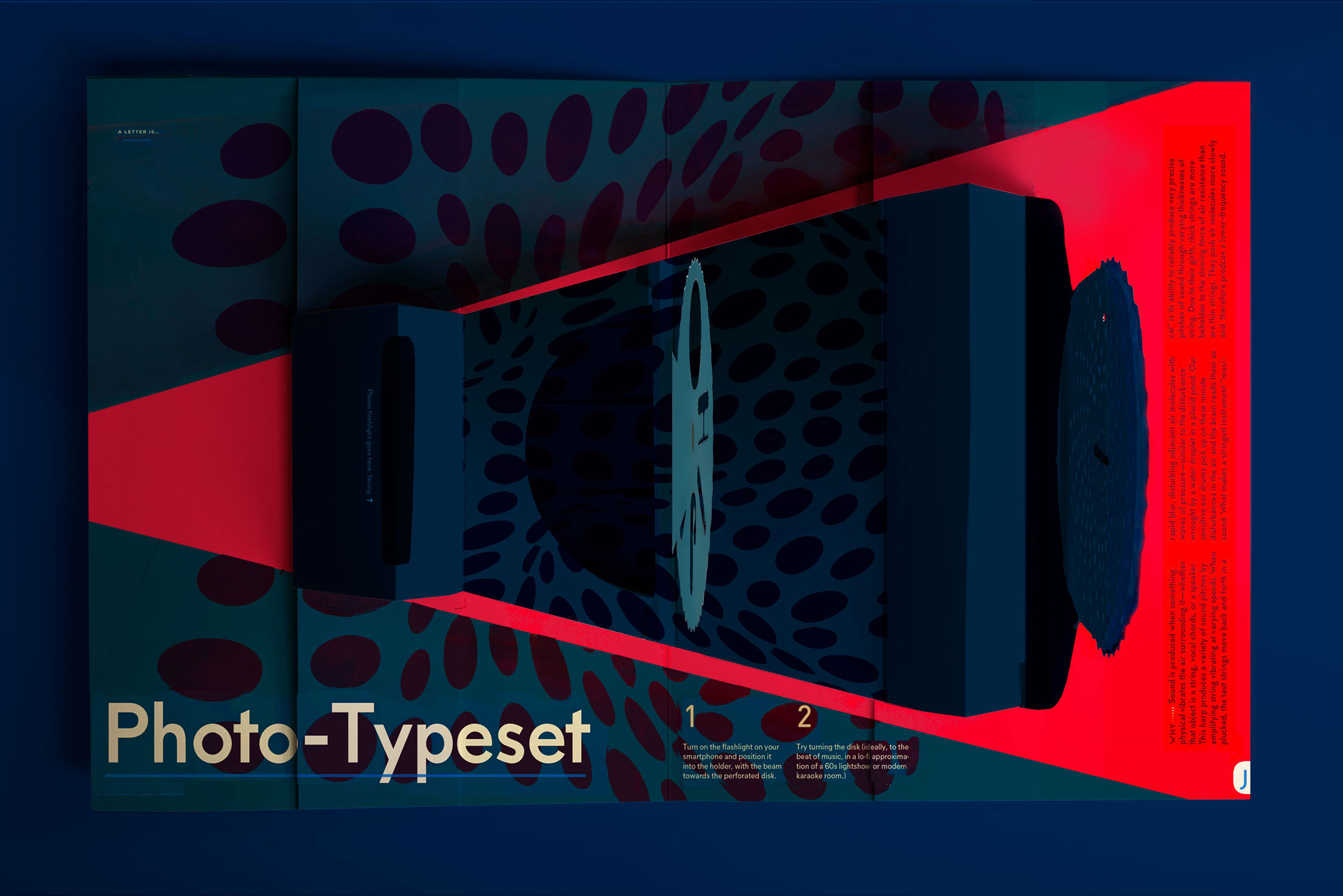 用另一种方式认识字母-《Alphabet in Motion》立体书设计|365天的好设计 NO.149