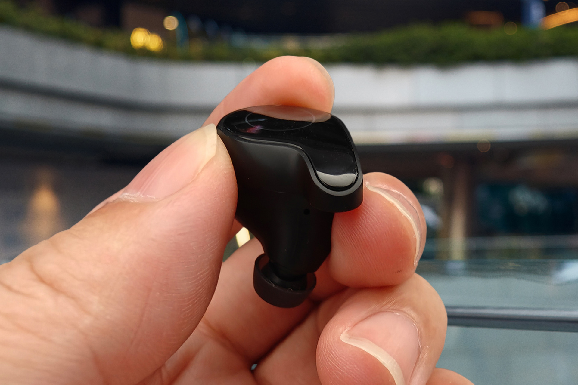 戴上就被夸！览邦LaiPods Pro+降噪耳机：高颜值+HiFi听感，通勤路上自带BGM气场（图ZMTUzMzYwNzI=） - 资讯 - 站酷设计师来这个世界看看原创素材 - 站酷ZCOOL