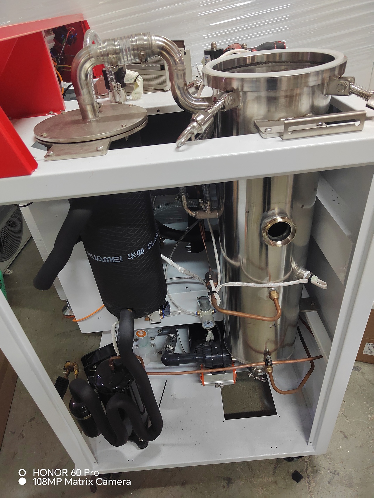 低温蒸发器的构造,低温蒸发器的原理,废液浓缩机,污