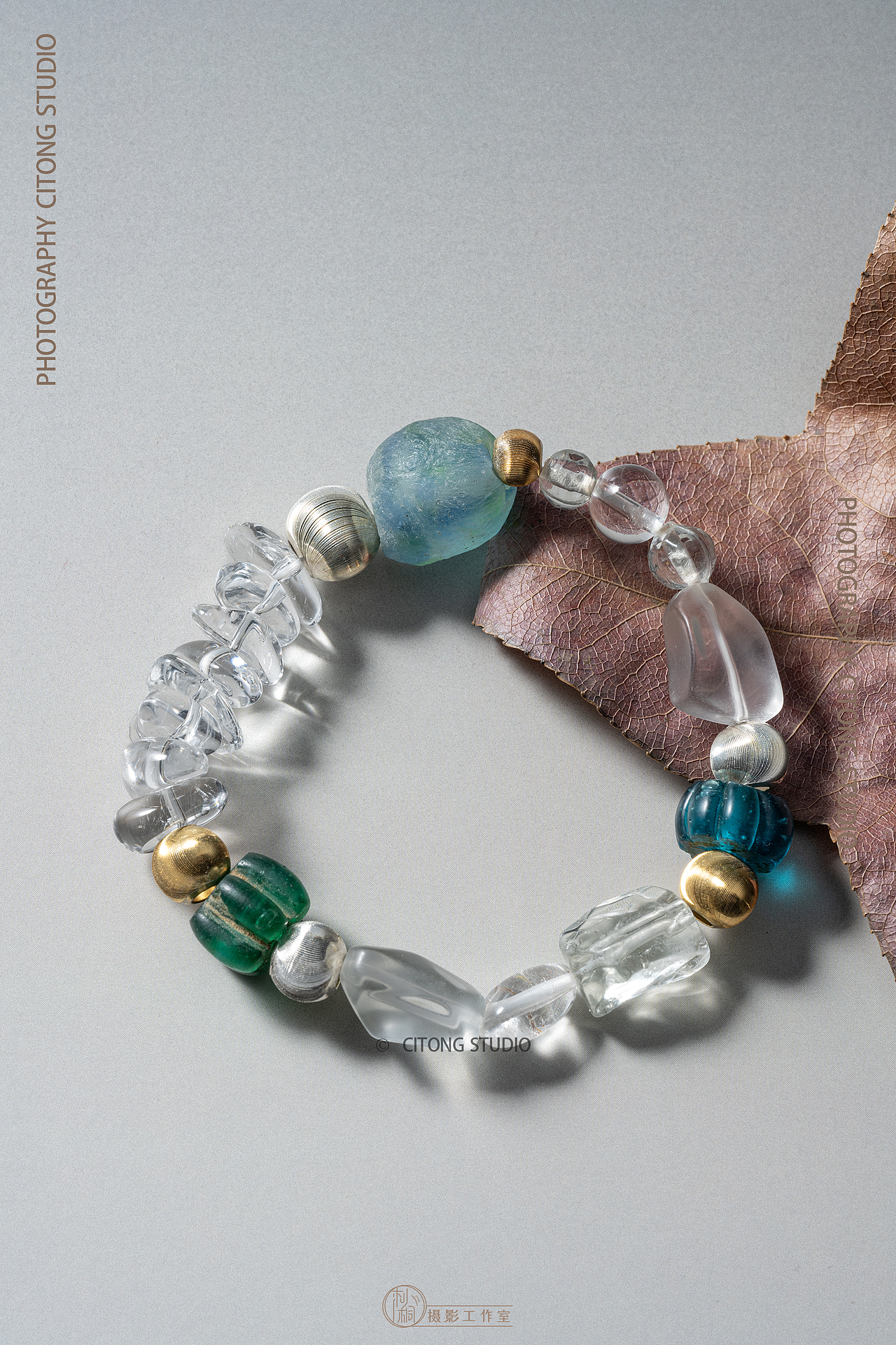饰品摄影｜中式巴洛克串珠手链（图ZNDAwNDQ3OTAw） - 产品摄影 - 站酷设计师刺桐摄影视觉原创素材 - 站酷ZCOOL