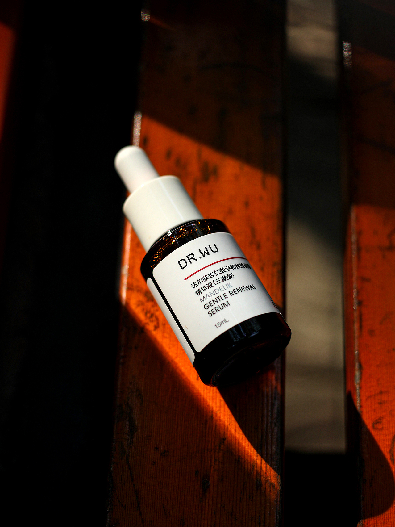 精华液户外拍摄（图ZNDAwNDcxOTUy） - 产品摄影 - 站酷设计师兮之夜原创素材 - 站酷ZCOOL