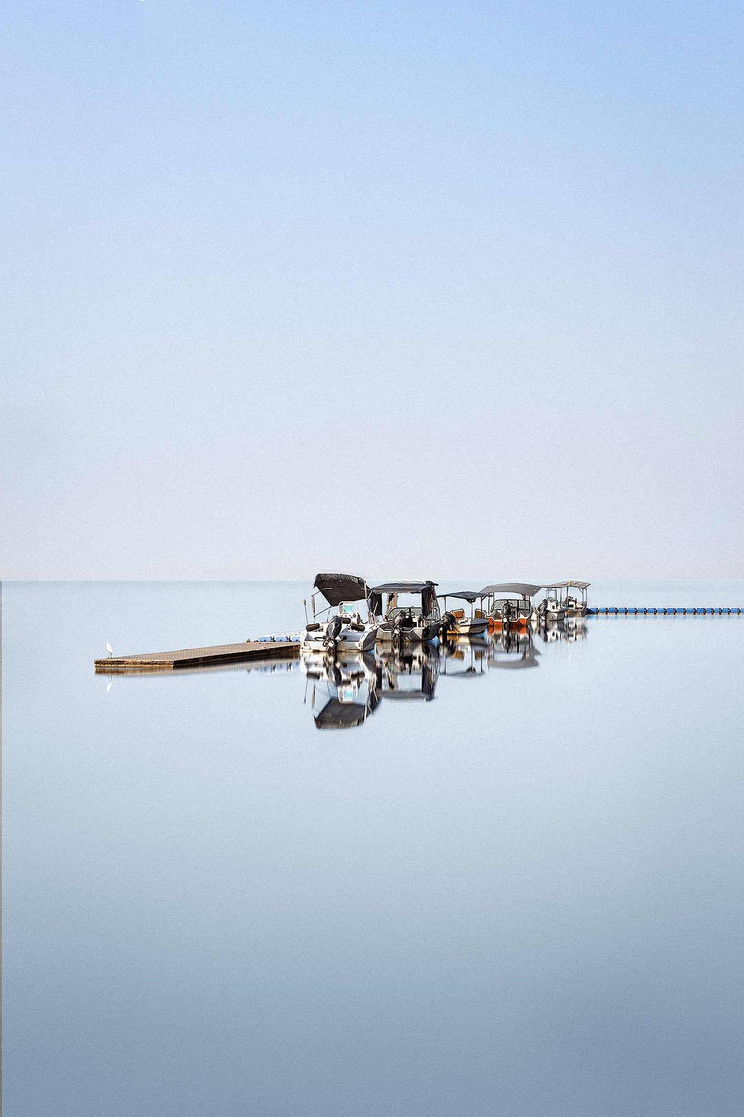 把湖的溫柔，揉進鏡頭里（圖ZNDAwNDkxNTQ0） - 風(fēng)光攝影 - 站酷設(shè)計師筆頭啊原創(chuàng)素材 - 站酷ZCOOL