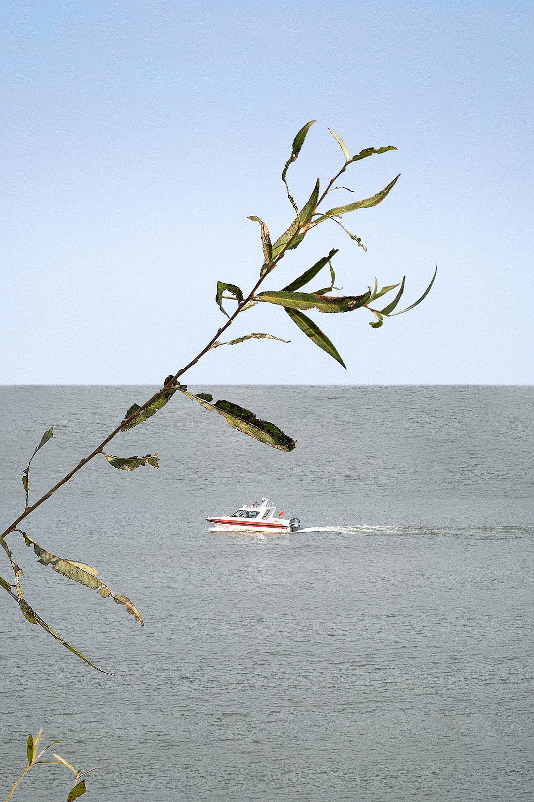 把湖的溫柔，揉進鏡頭里（圖ZNDAwNDkxNTcy） - 風(fēng)光攝影 - 站酷設(shè)計師筆頭啊原創(chuàng)素材 - 站酷ZCOOL