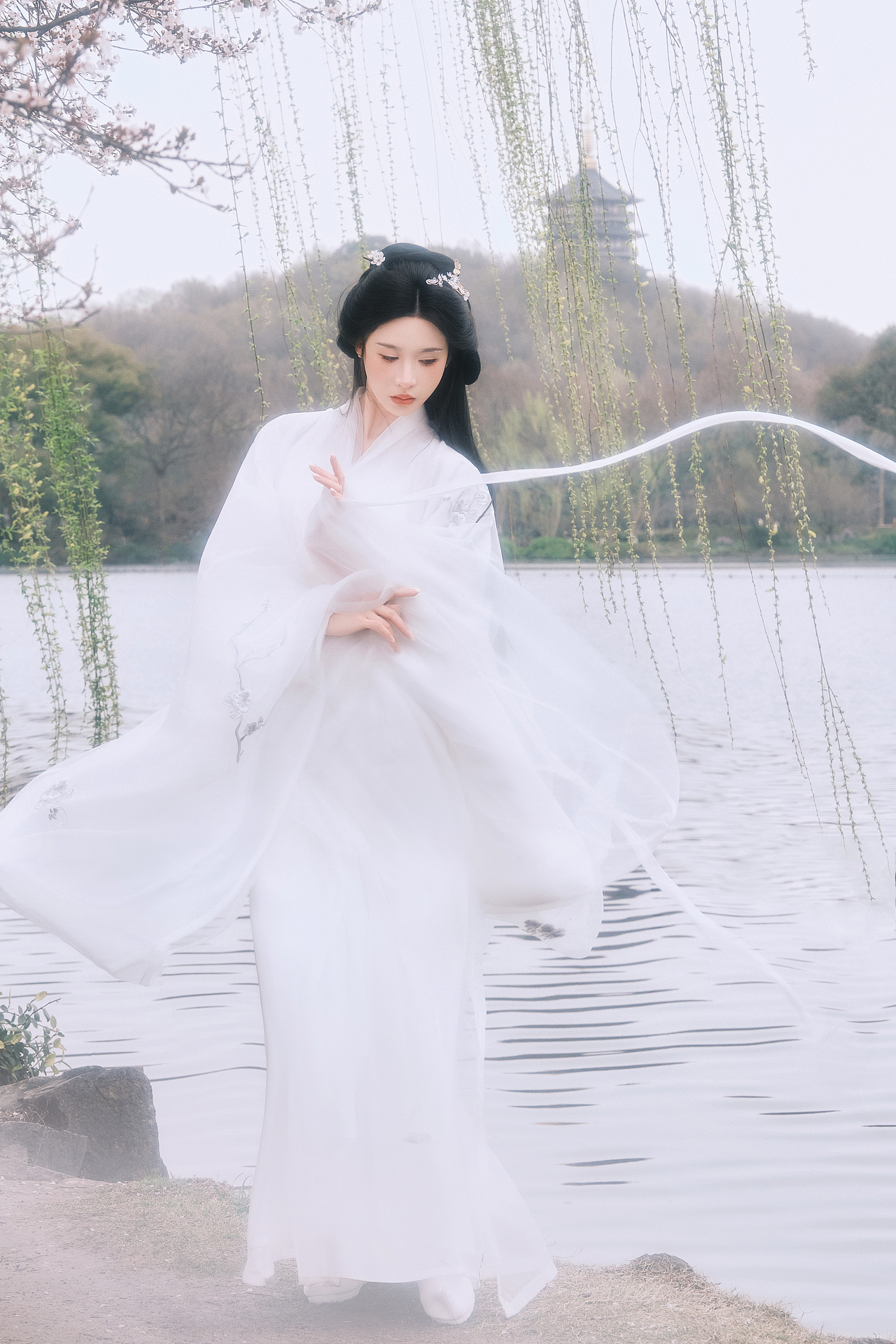 写真样片修图（图ZNDAwNTAwNzY4） - 人像摄影 - 站酷设计师星辰之间一修图师原创素材 - 站酷ZCOOL