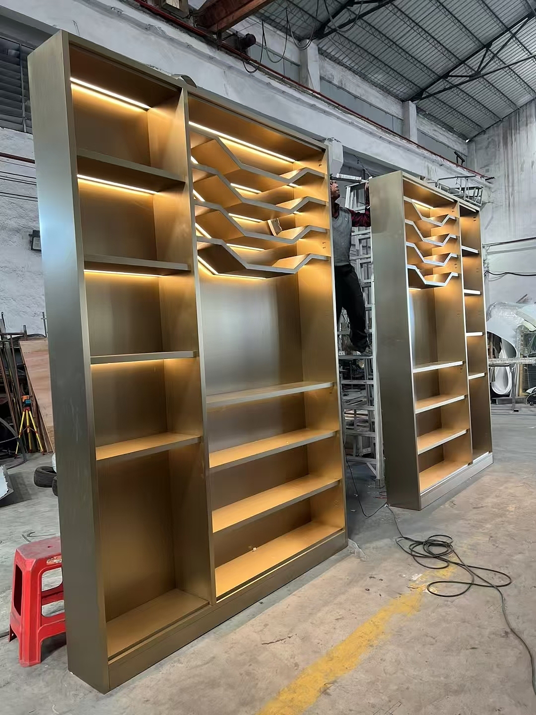 酒店别墅酒窖不锈钢酒柜（图ZNDAwNTU3NTIw） - 商业空间设计 - 站酷设计师众钰15014653434原创素材 - 站酷ZCOOL