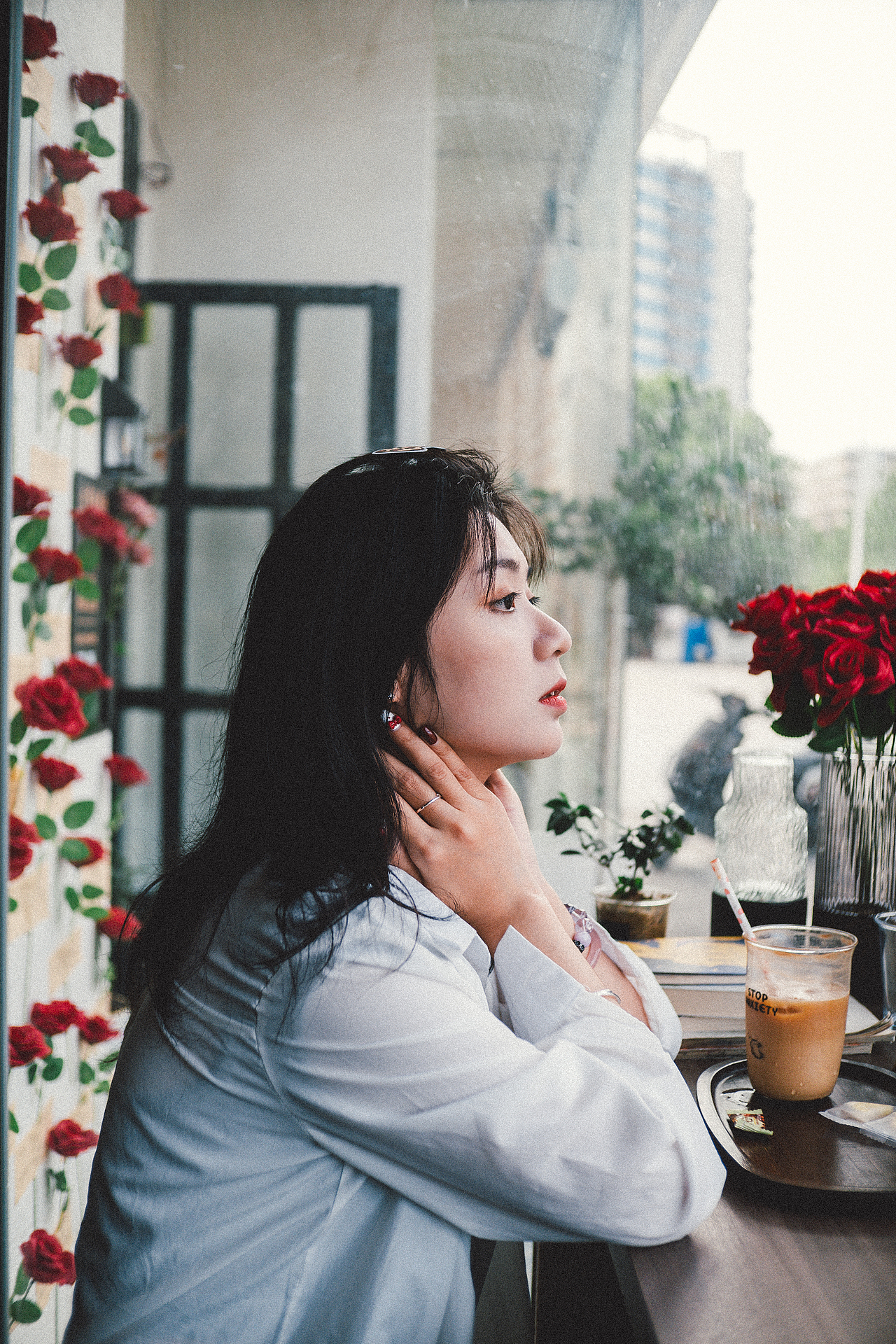 下午 咖啡 书店（图ZNDAwNTYyNTgw） - 人像摄影 - 站酷设计师吾会瓜老陈先生原创素材 - 站酷ZCOOL