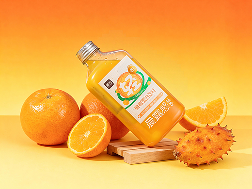 一杯自带「晨露感」的果蔬汁 | 包装设计 | 素光·轻饮