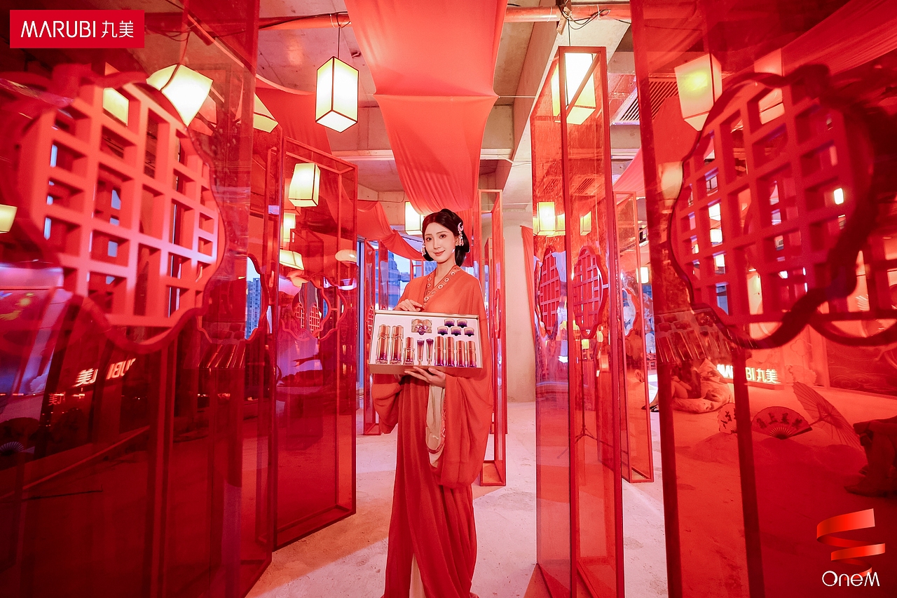 丸美x吴尧|以梦为马 美亦未央(图ZNDAwNTk5NDky) - 商业插画 - 站酷设计师吴尧文化原创素材 - 站酷ZCOOL