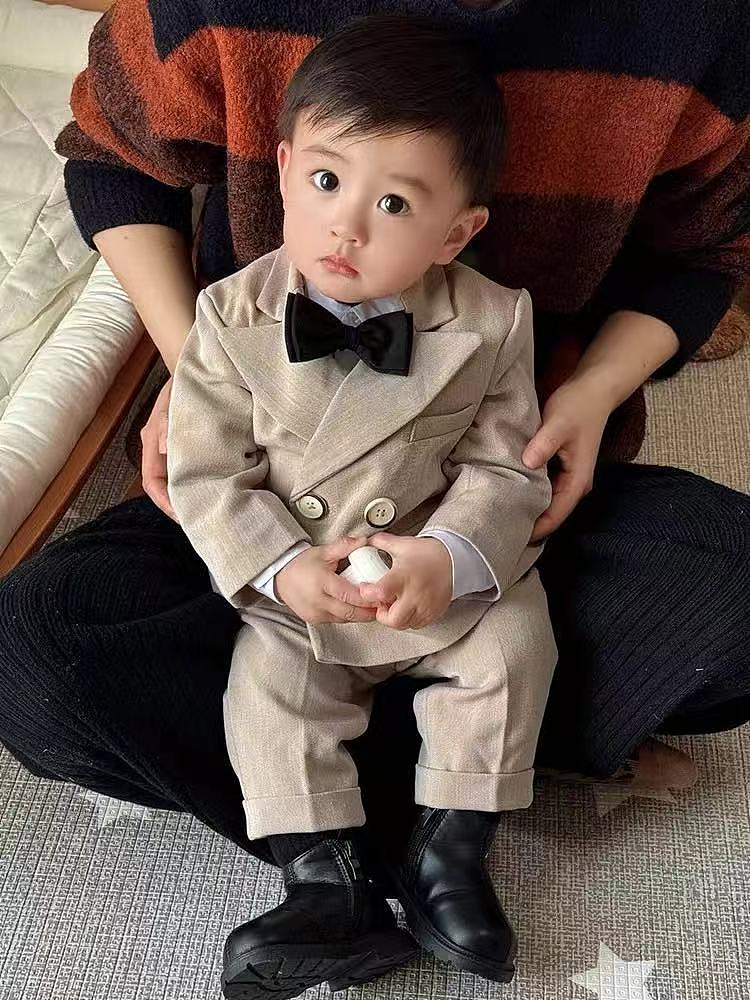 周岁男宝（图ZNDAwNTk5MzA4） - 人文/纪实摄影 - 站酷设计师挚纯baby瑶海店原创素材 - 站酷ZCOOL